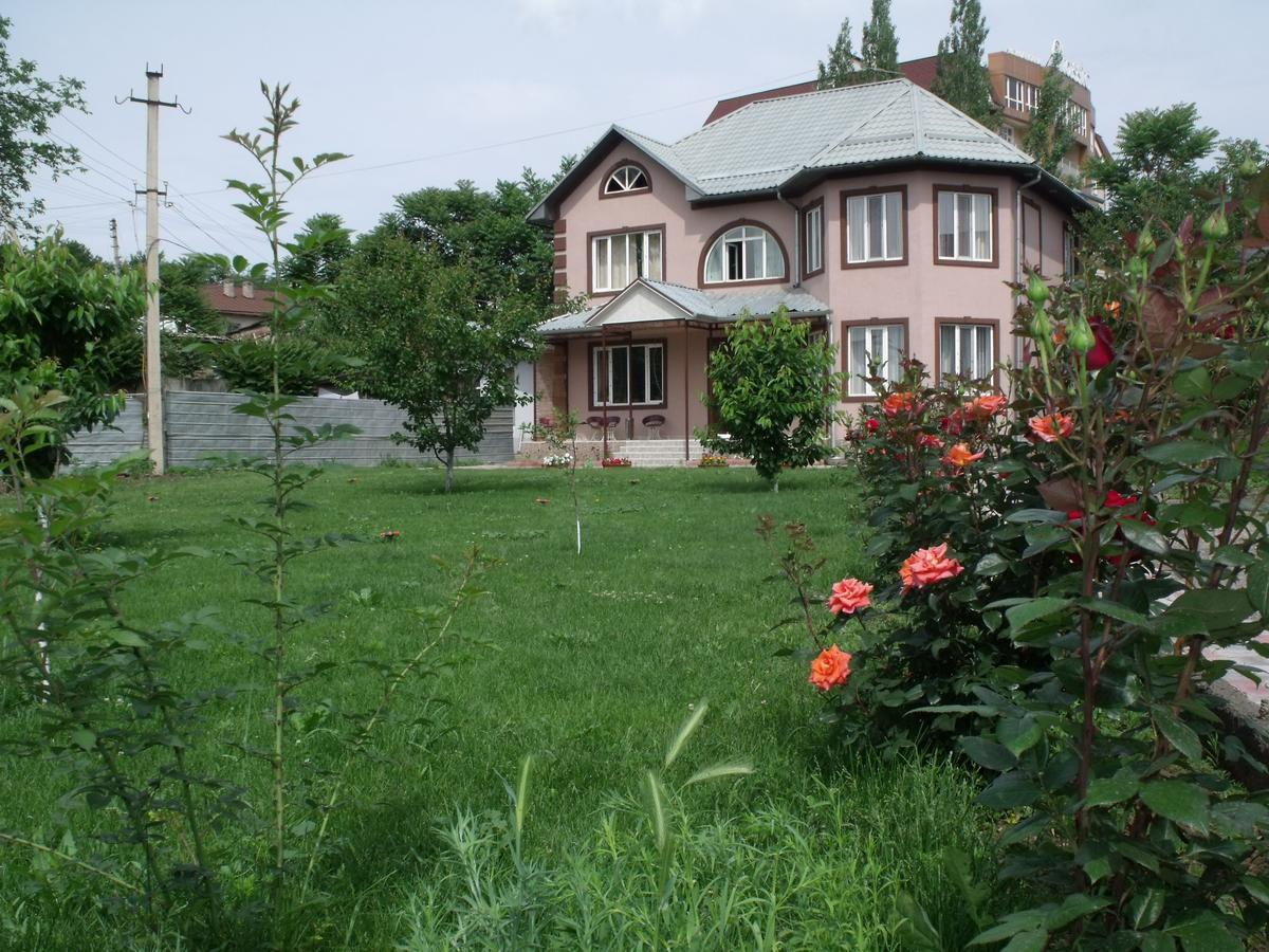 Hostel Visit Osh Exterior photo